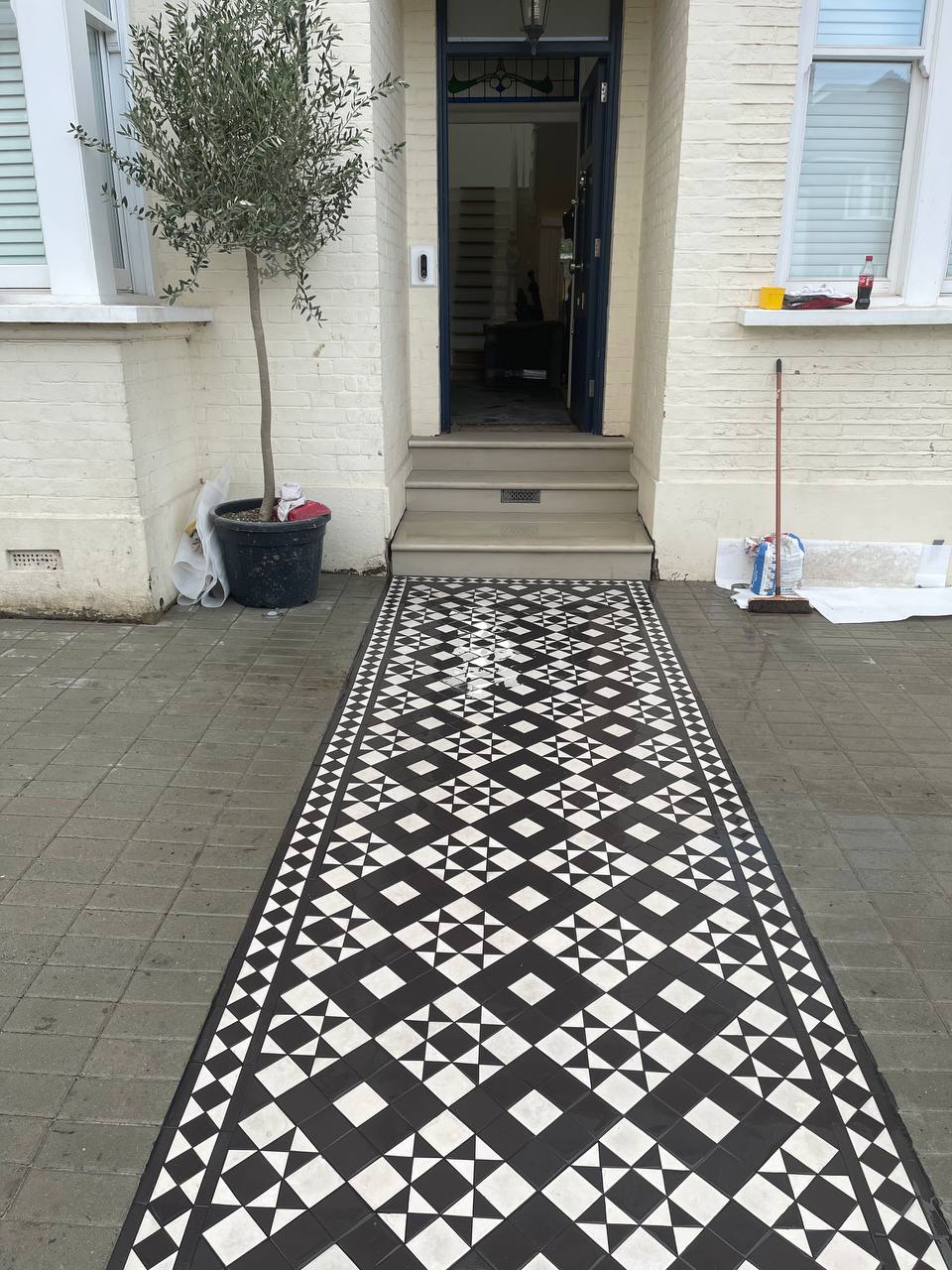 Tiling by Diffal